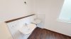 Sonnige 4-Zimmerwohnung mit Einbauküche - Bad (II)