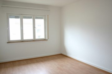 Kleine Wohnung für 290 Euro, 75177 Pforzheim, Etagenwohnung