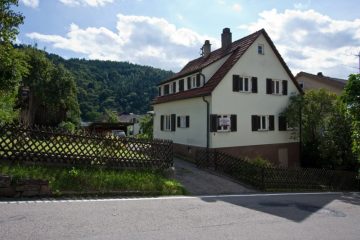 Opa’s Häuschen mit kleiner Scheune, 75399 Unterreichenbach, Einfamilienhaus