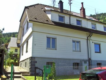 Heimeliges Haus sucht nette Familie, 75399 Unterreichenbach, Einfamilienhaus