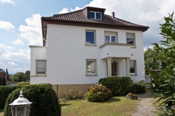 Freistehendes Einfamilienhaus mit grossem Garten, 75181 Pforzheim / Eutingen an der Enz, Einfamilienhaus