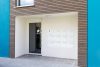 Wohnen im Neubau - Sonnige 4 Zimmerwohnung mit Balkon und Garage - Hauseingang